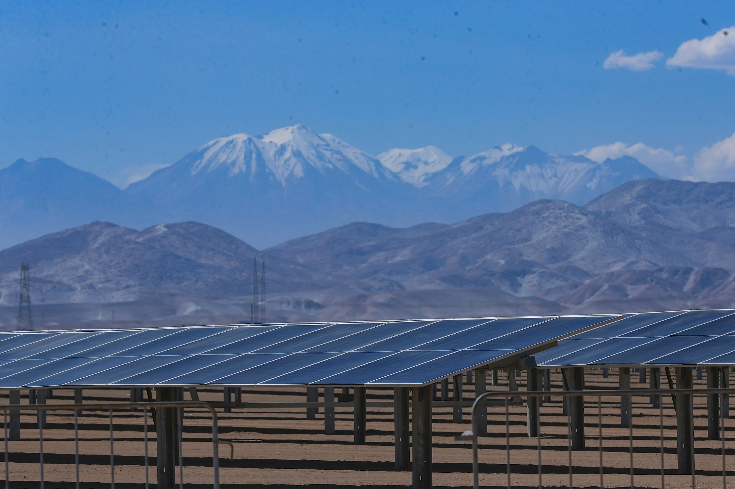 Proyecto solar fotovoltaico en entorno andino